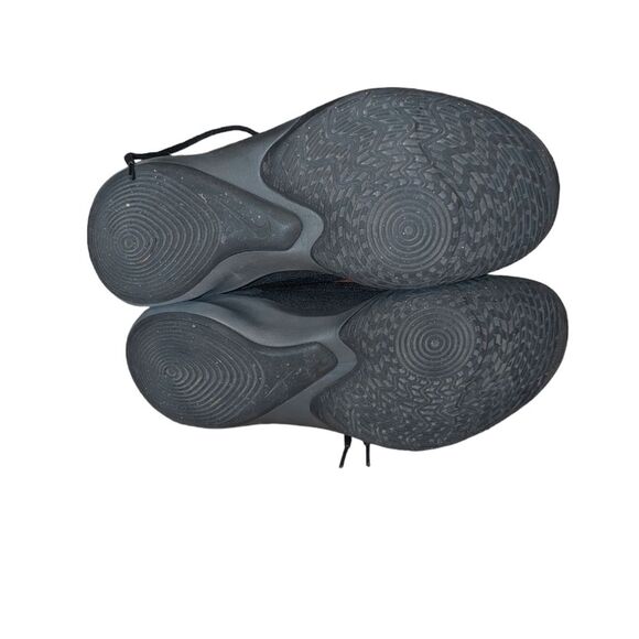 🛍️ MENS GOLD AND BLACK NIKE LOW TOP TENNIS SHOES SIZE 11 - Picture 3 of 5